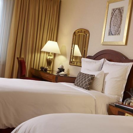 Opfikon-Glattbrugg Renaissance Zurich Hotel חדר תמונה